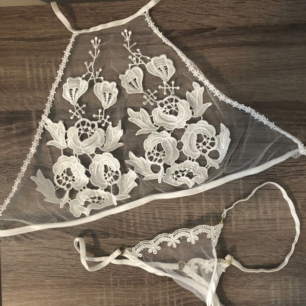 ✨ NWOT Lace Lingerie - Picture 2 of 3